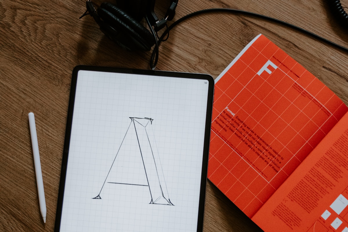 Michelle Randolph as Ainsley Norris arriving at TCU for cheer camp in Landman Season 2 Episode 9, the scene that sparked the pronoun controversy